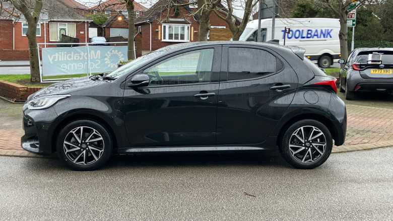 Toyota Yaris 1.5 Hybrid Design 5dr CVT Hybrid Hatchback